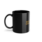 "Real Leaders Share Credit" – Schwarze Leadership-Tasse mit goldener Typografie (325 ml)
