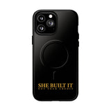 "She Built It – Not Your Credit" - Minimalistische magnetische iPhone-Hülle