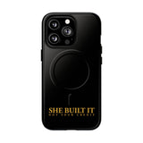 "She Built It – Not Your Credit" - Minimalistische magnetische iPhone-Hülle