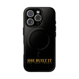 "She Built It – Not Your Credit" - Minimalistische magnetische iPhone-Hülle
